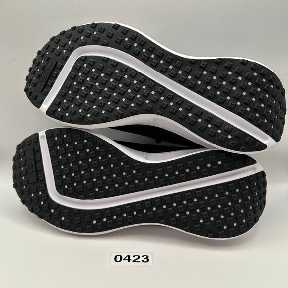 NIKE Women's 12 Interact Run Black/White Running Sneaker fd2292-003 - Picture 3 of 8